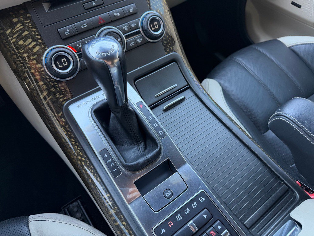 2013 Land Rover Range Rover Sport Image 21