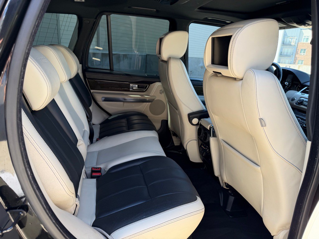 2013 Land Rover Range Rover Sport Image 26