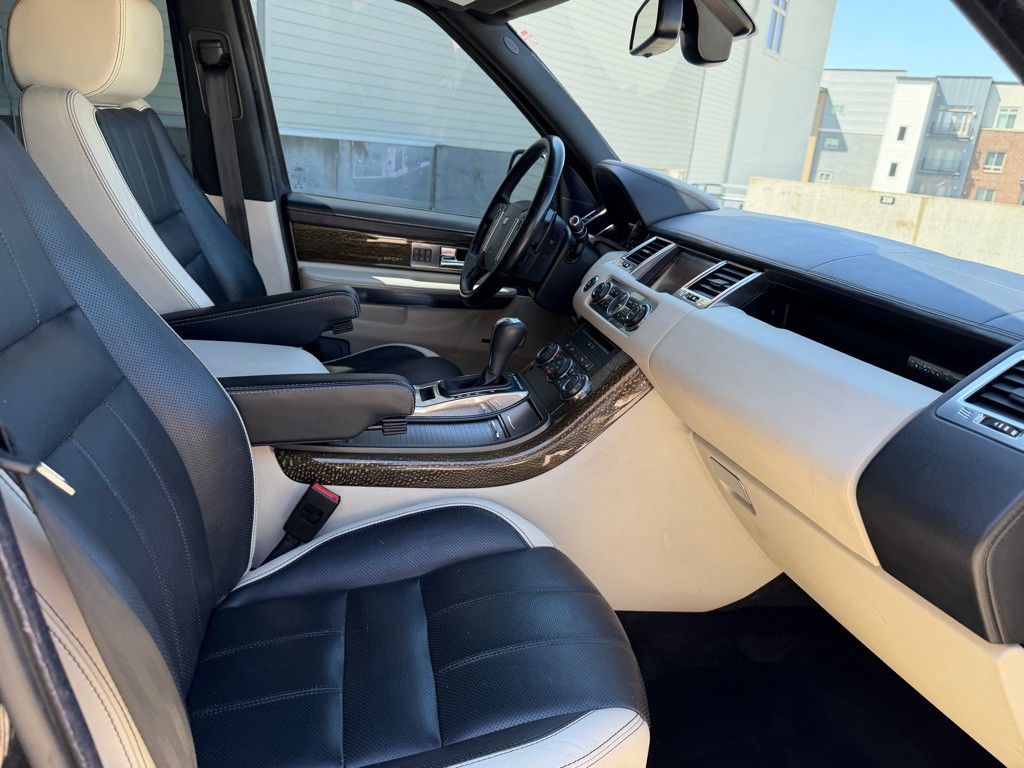2013 Land Rover Range Rover Sport Image 28