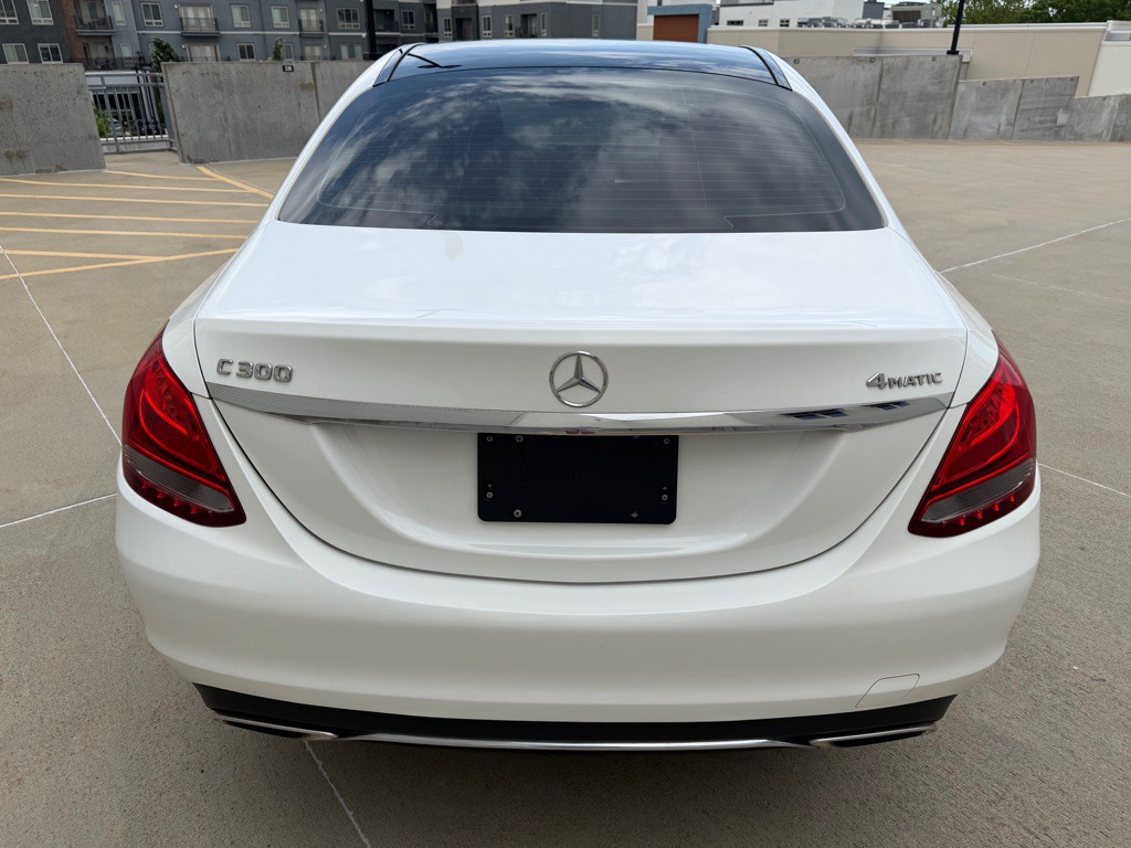 2017 Mercedes-Benz C-Class Image 4