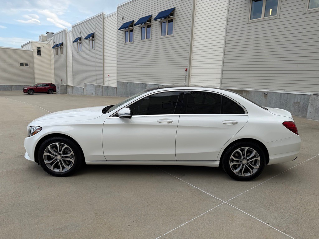 2017 Mercedes-Benz C-Class Image 6