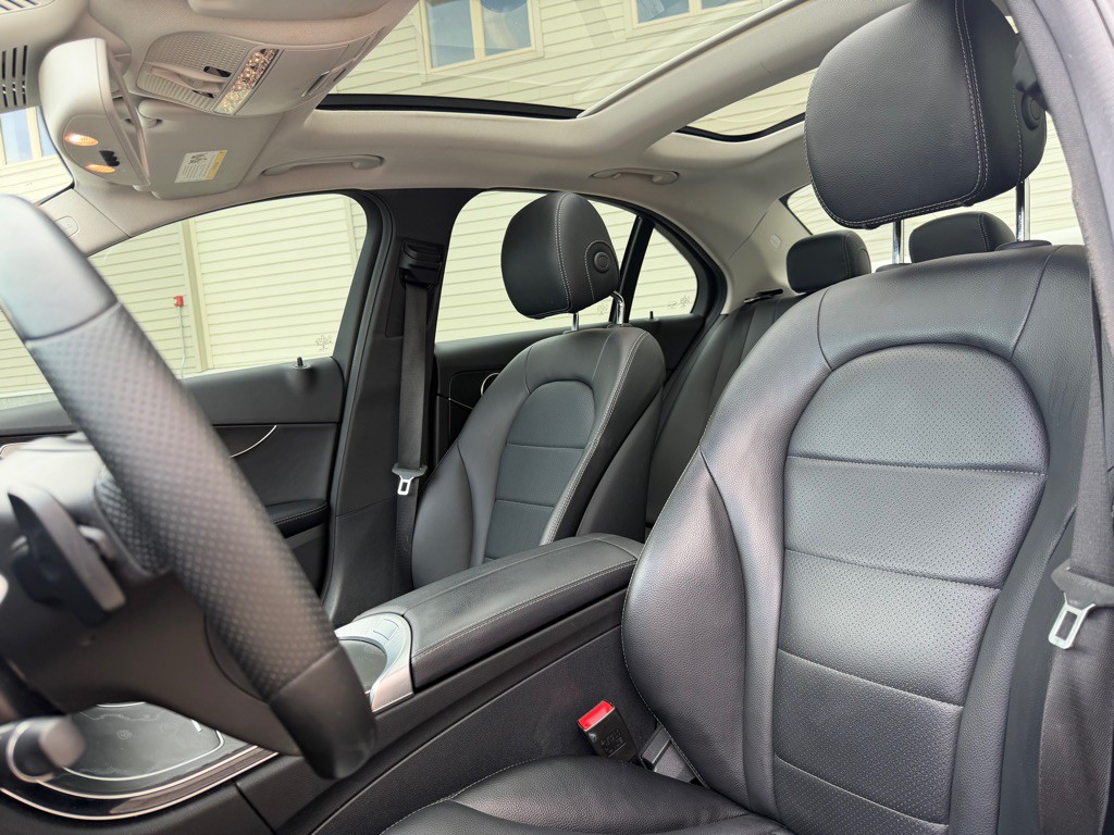 2017 Mercedes-Benz C-Class Image 12