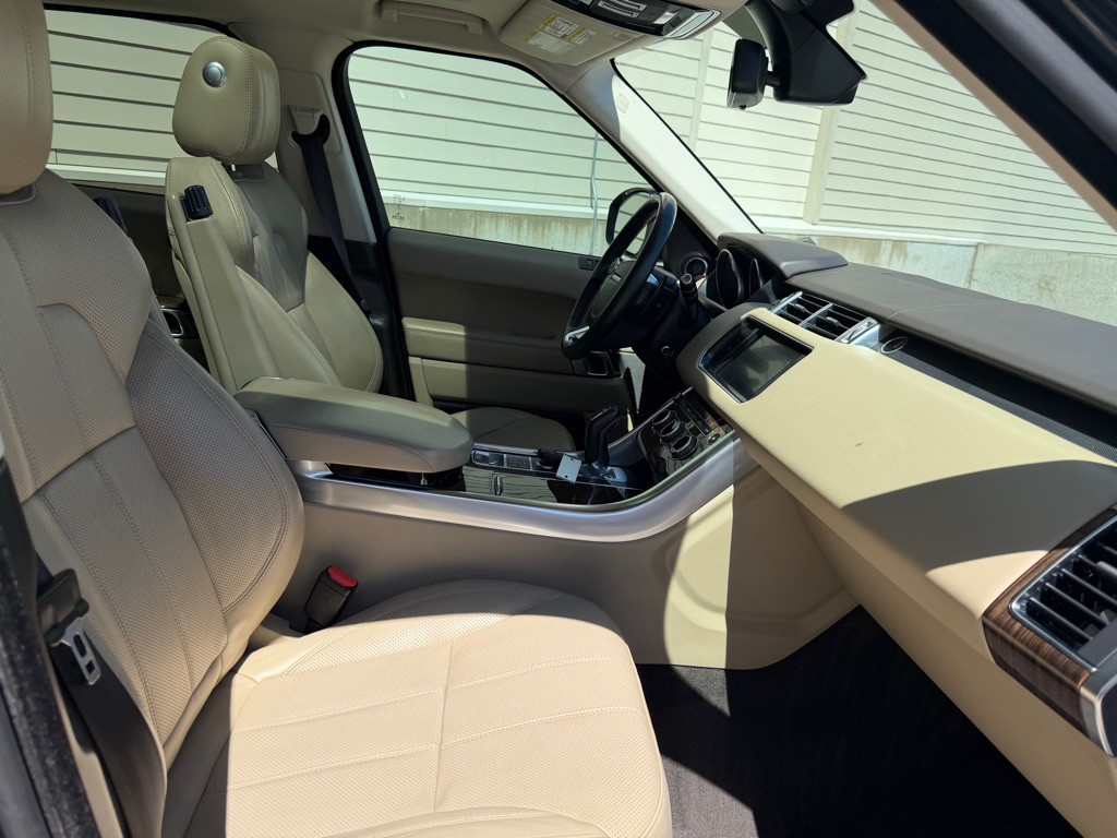 2014 Land Rover Range Rover Sport Image 28