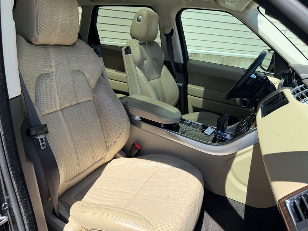 2014 Land Rover Range Rover Sport Image 29