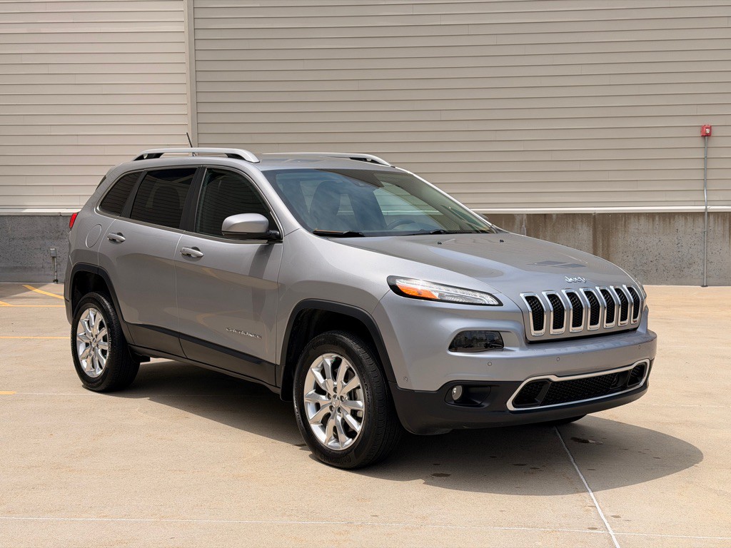 2015 Jeep Cherokee Image 1