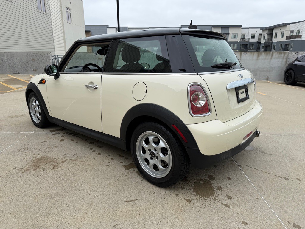 2012 MINI Cooper Image 5