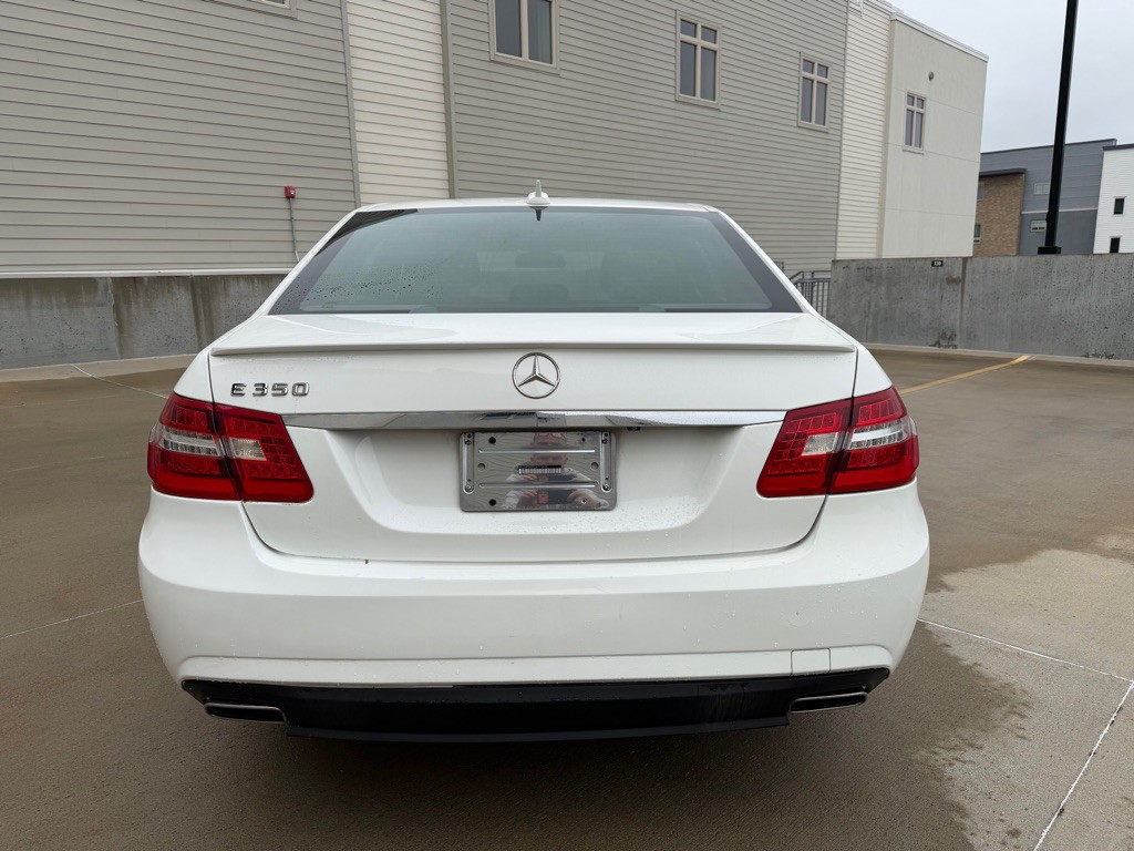 2013 Mercedes-Benz E-Class Image 5