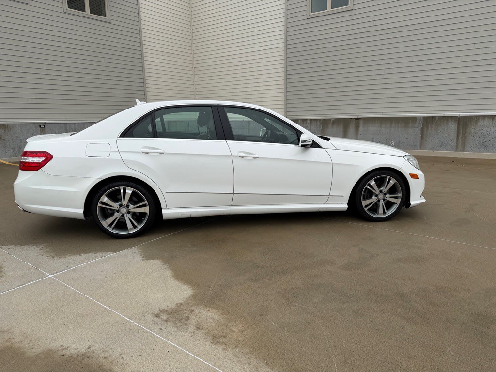 2013 Mercedes-Benz E-Class Image 8
