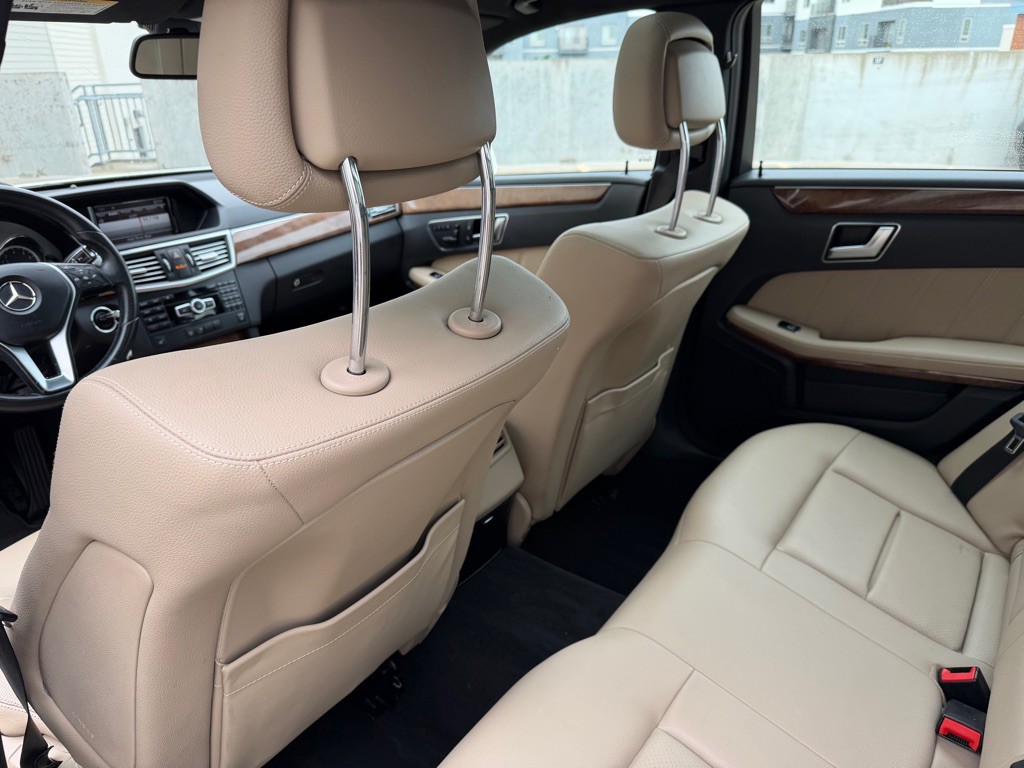 2013 Mercedes-Benz E-Class Image 15