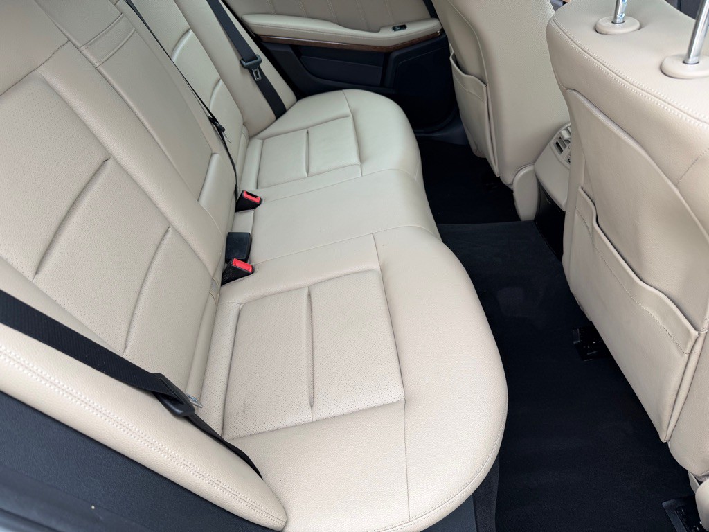 2013 Mercedes-Benz E-Class Image 20