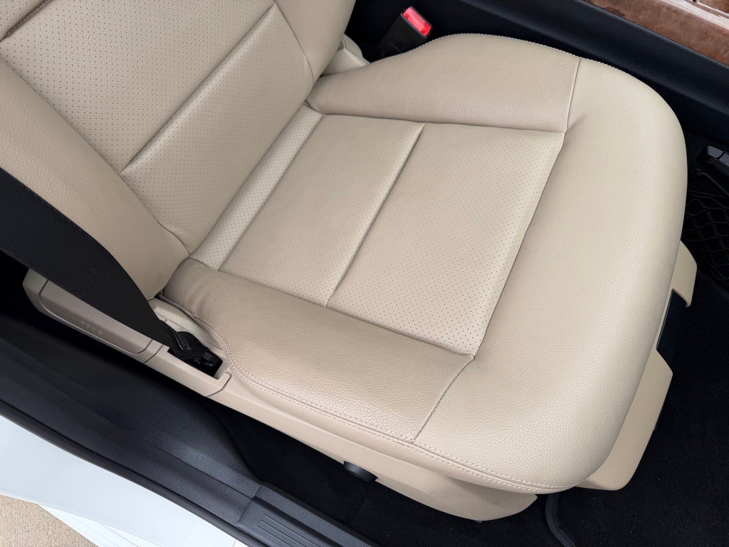 2013 Mercedes-Benz E-Class Image 23