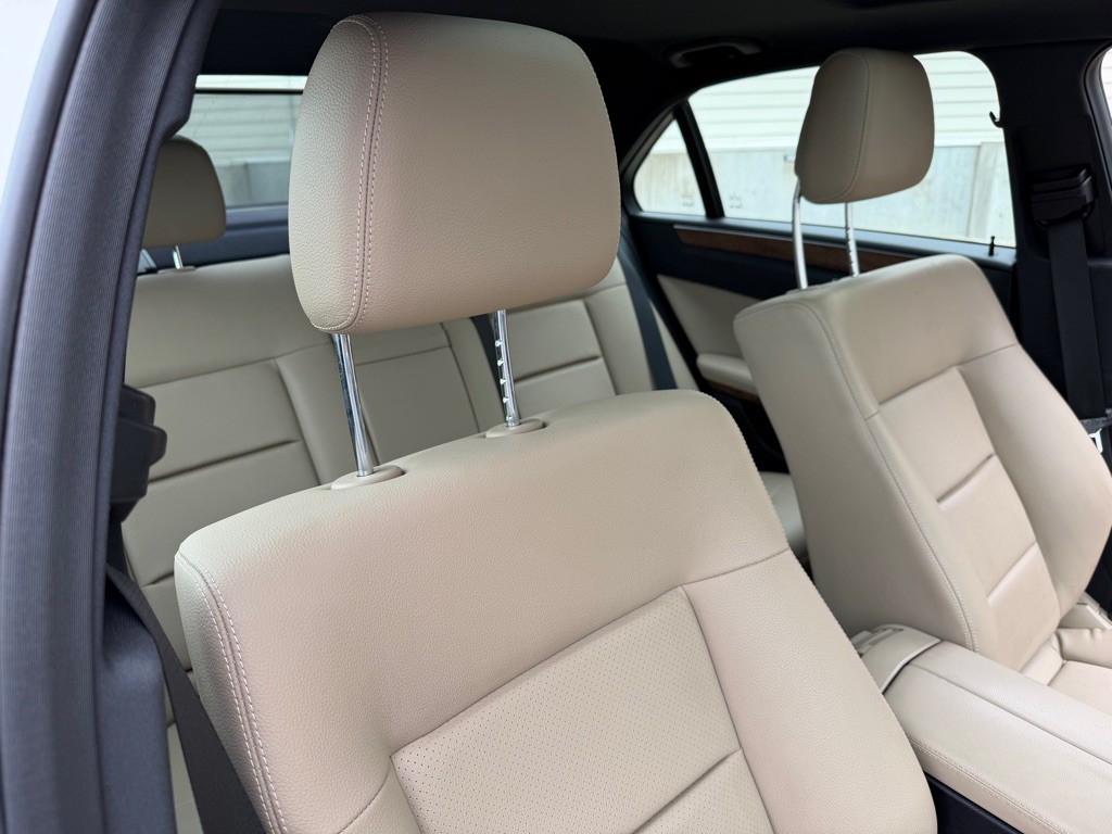 2013 Mercedes-Benz E-Class Image 25