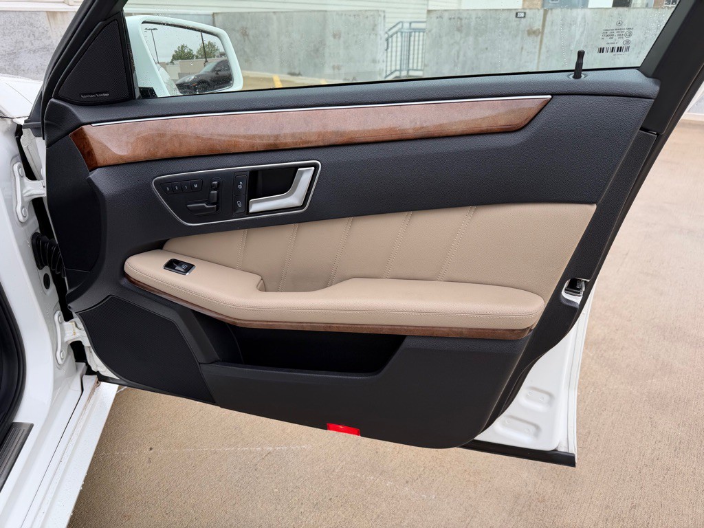 2013 Mercedes-Benz E-Class Image 27