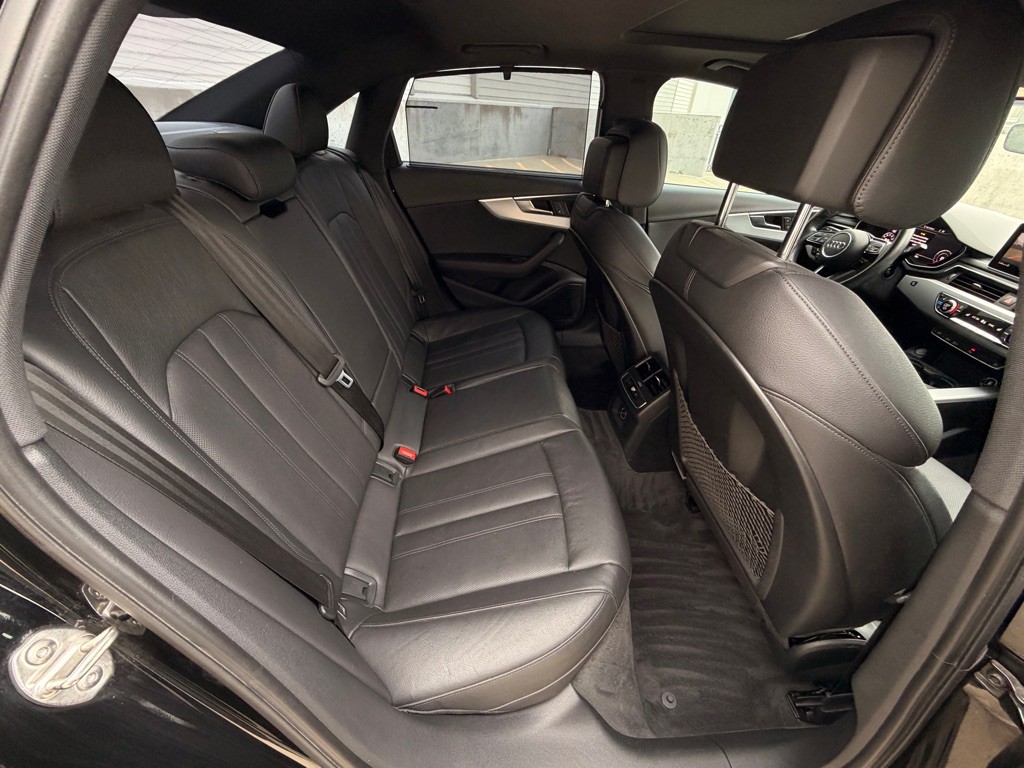 2017 Audi A4 Image 19