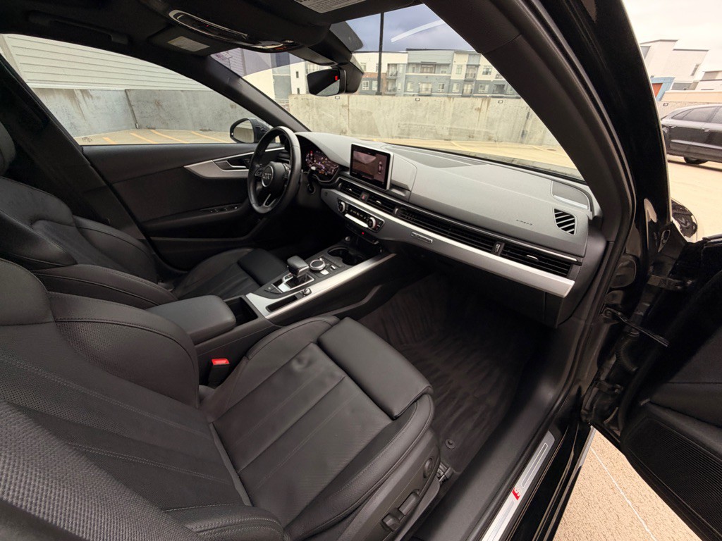 2017 Audi A4 Image 21