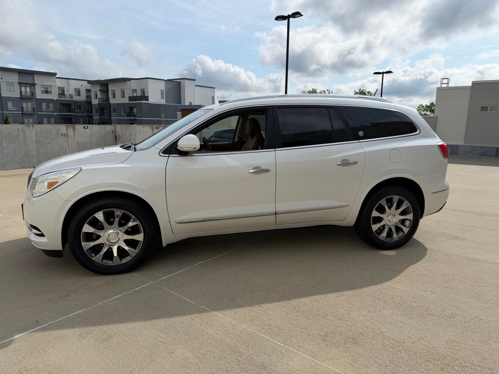 2017 Buick Enclave Image 4