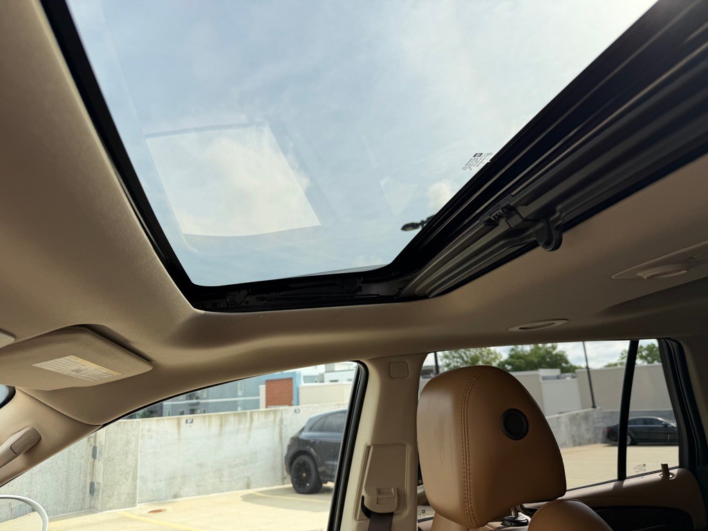 2017 Buick Enclave Image 11