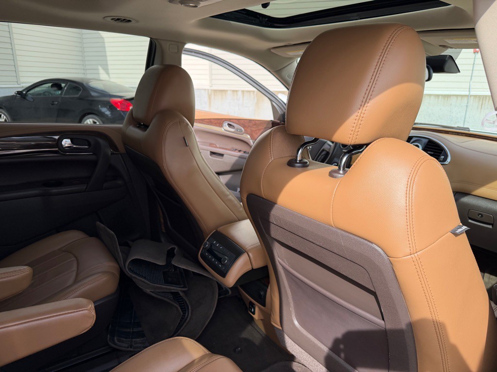 2017 Buick Enclave Image 20