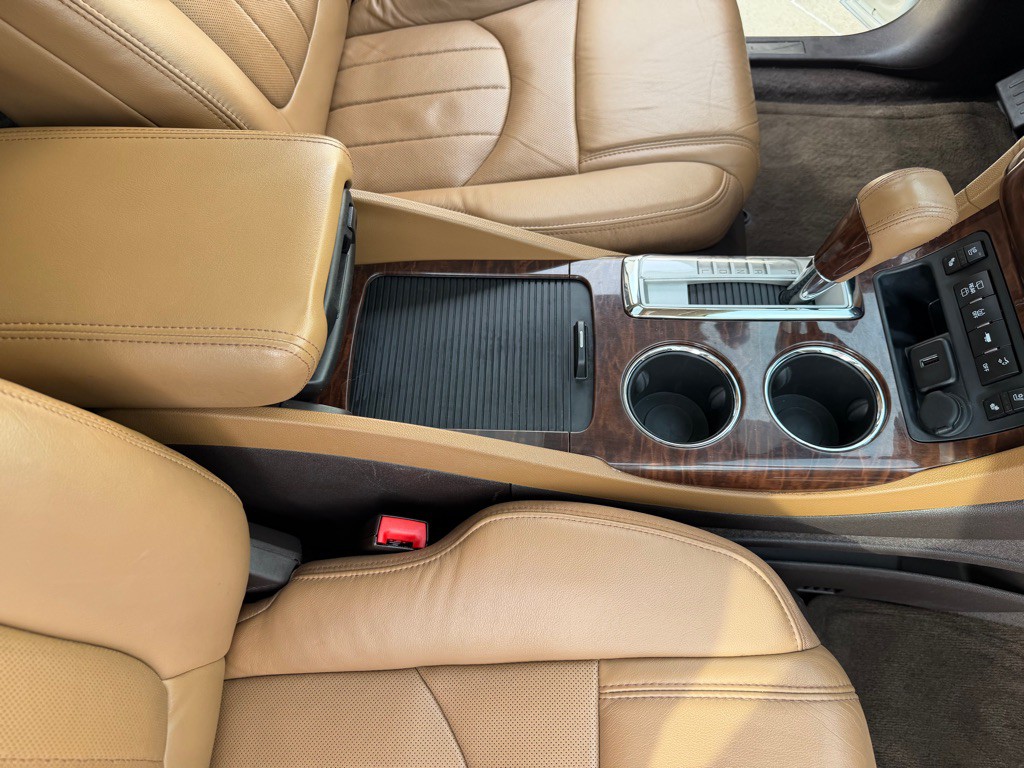 2017 Buick Enclave Image 25
