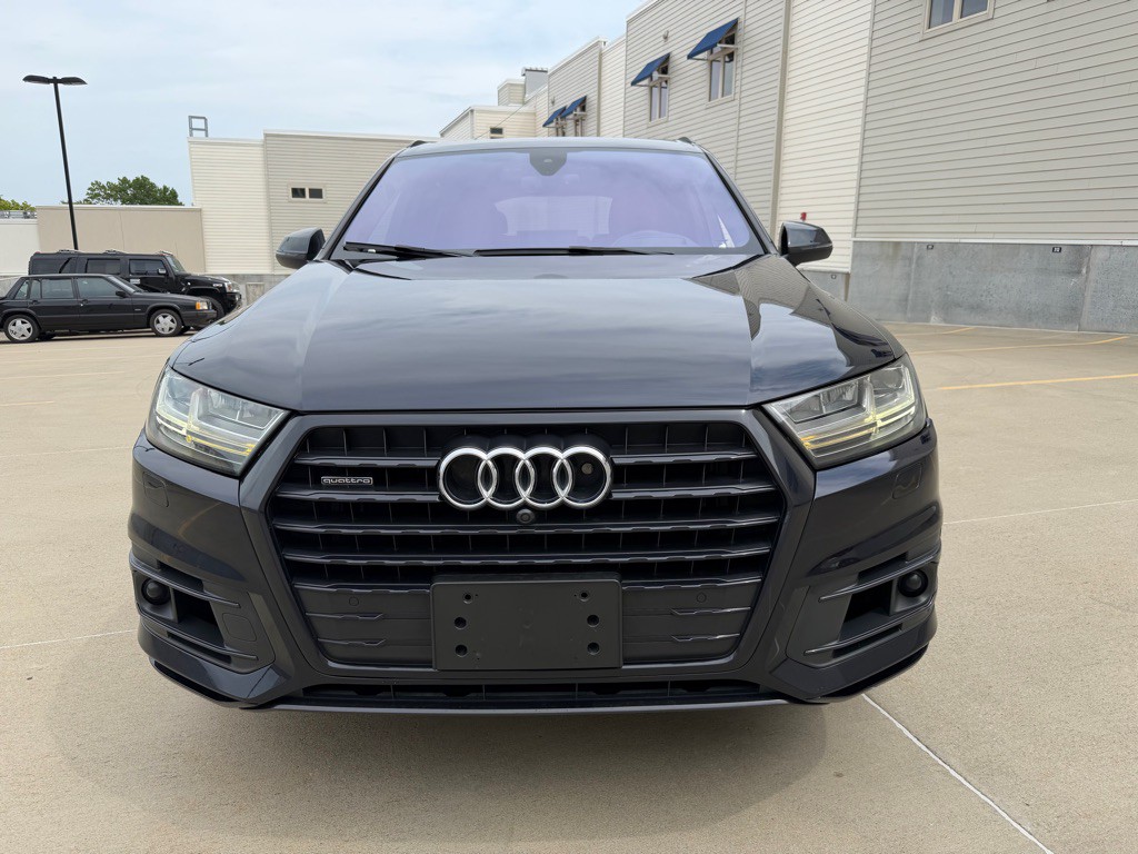 2017 Audi Q7 Image 2