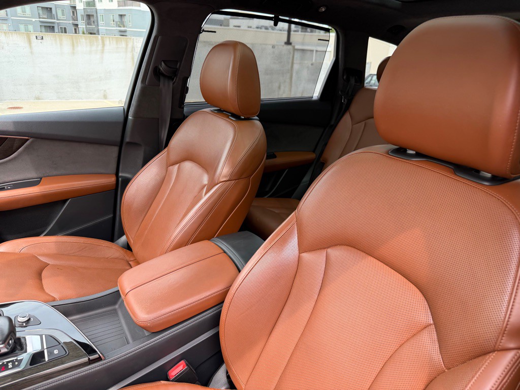 2017 Audi Q7 Image 14
