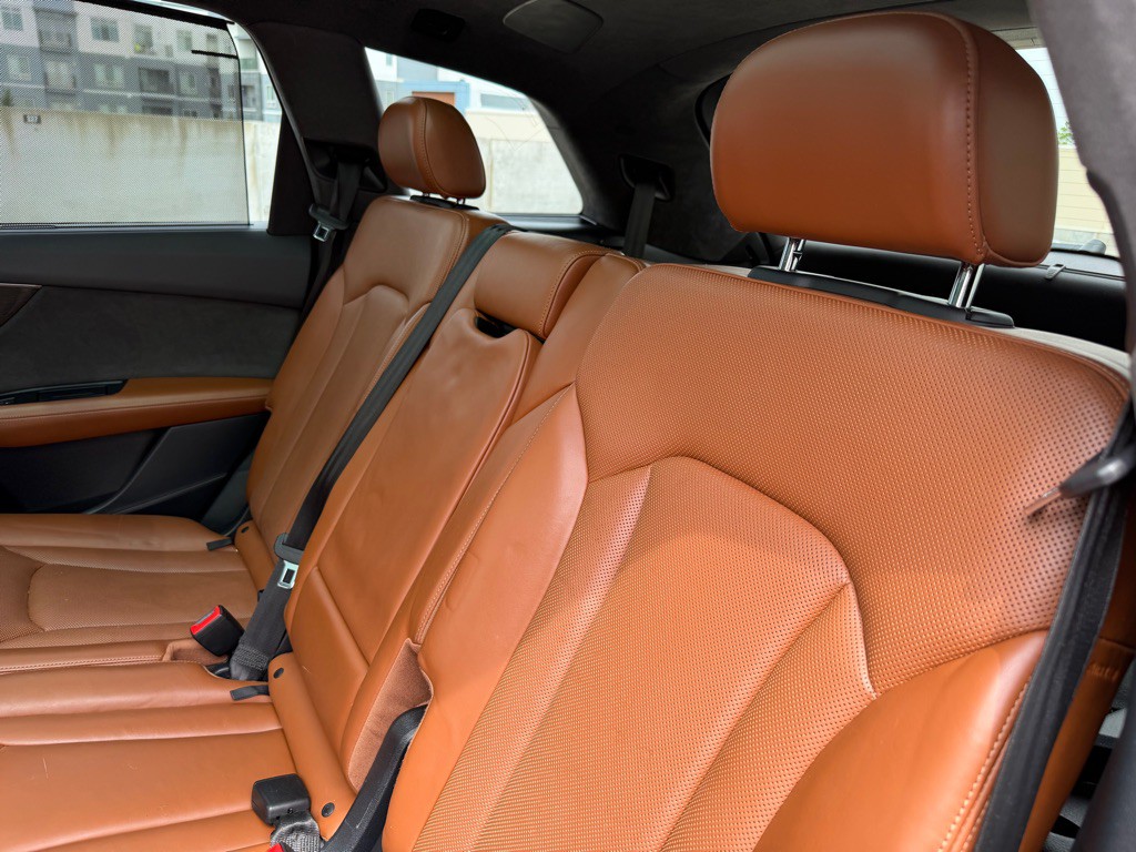 2017 Audi Q7 Image 19