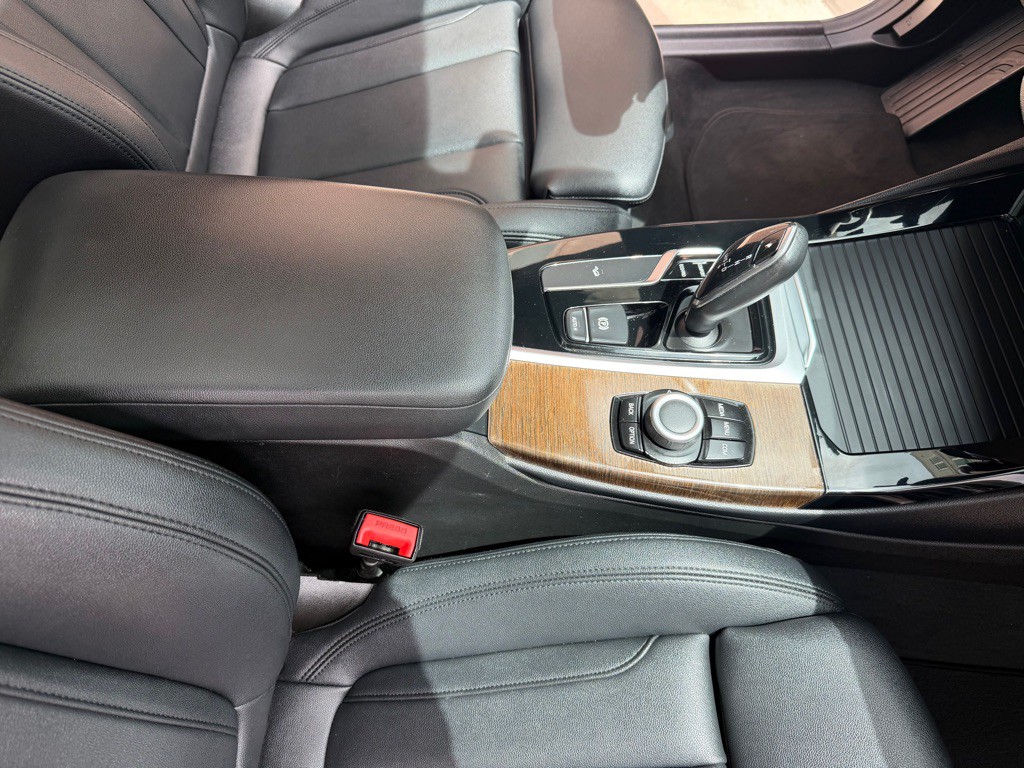 2018 BMW X3 Image 23
