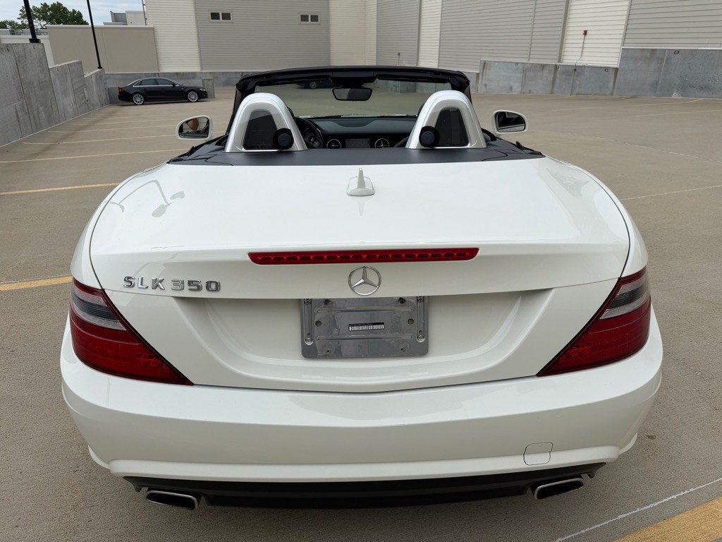 2012 Mercedes-Benz SLK-Class Image 4