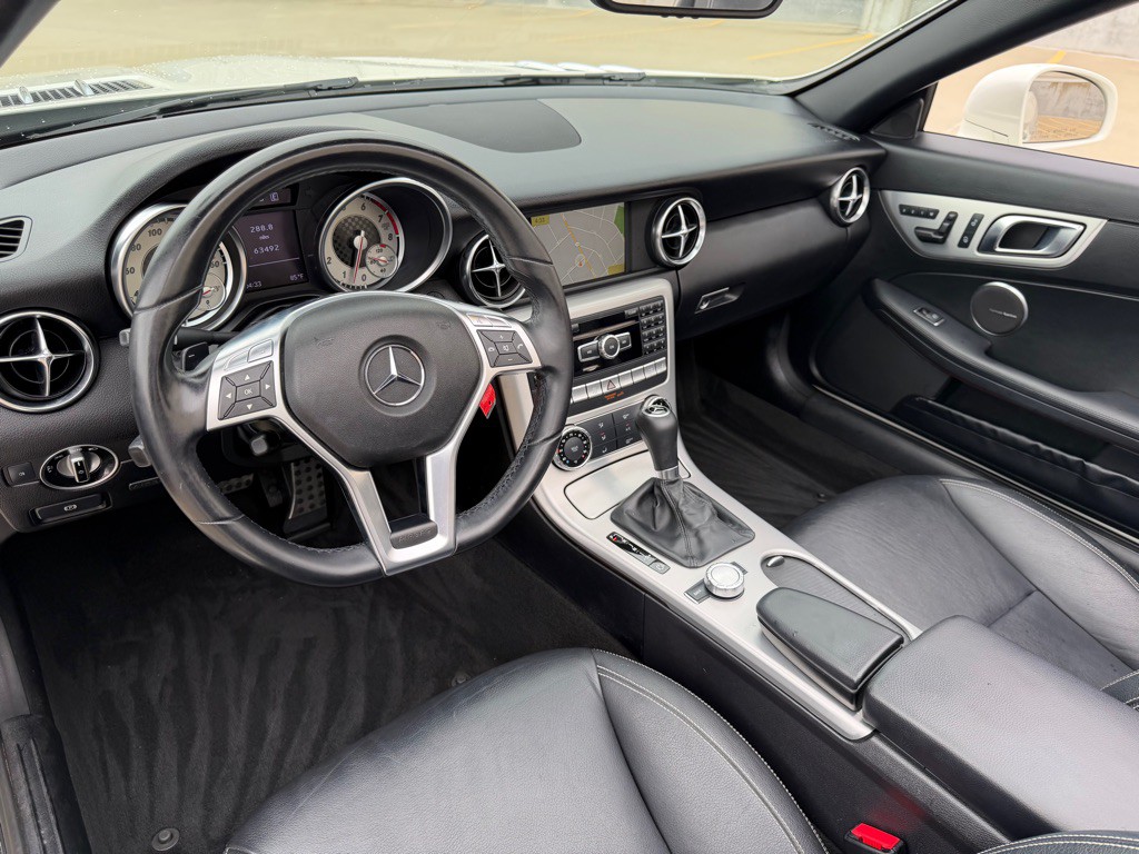 2012 Mercedes-Benz SLK-Class Image 10
