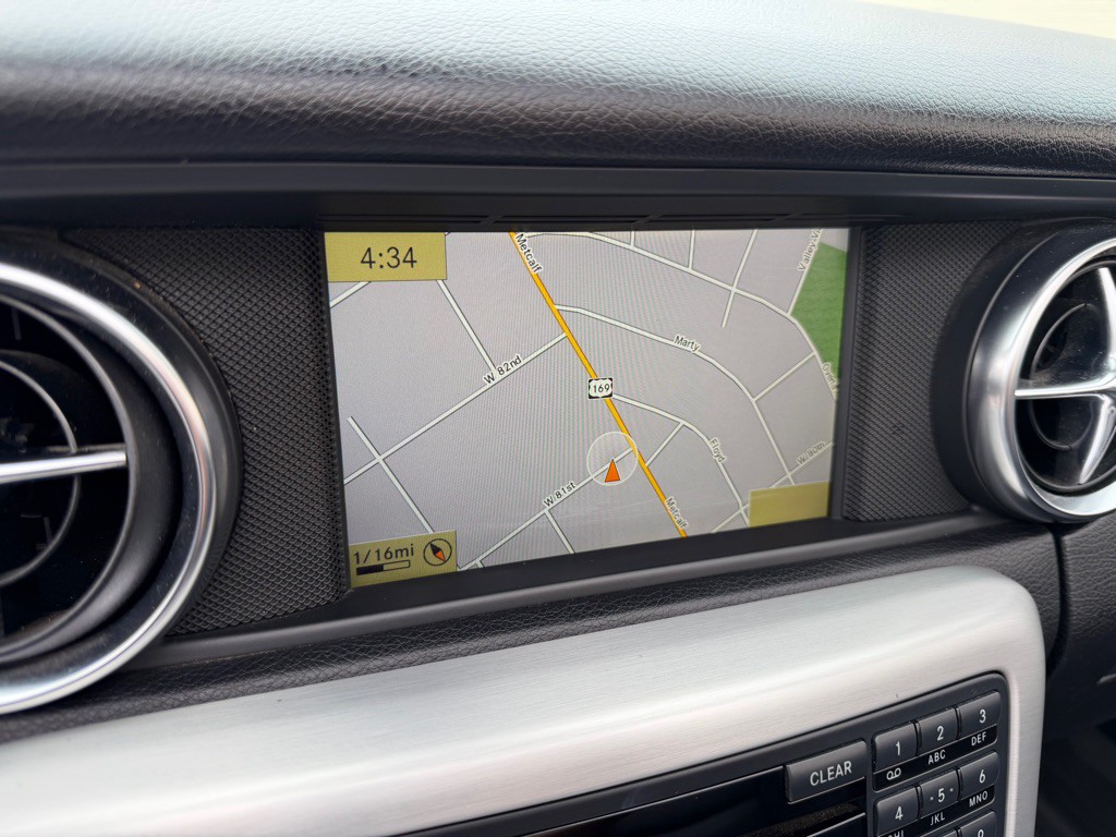 2012 Mercedes-Benz SLK-Class Image 15