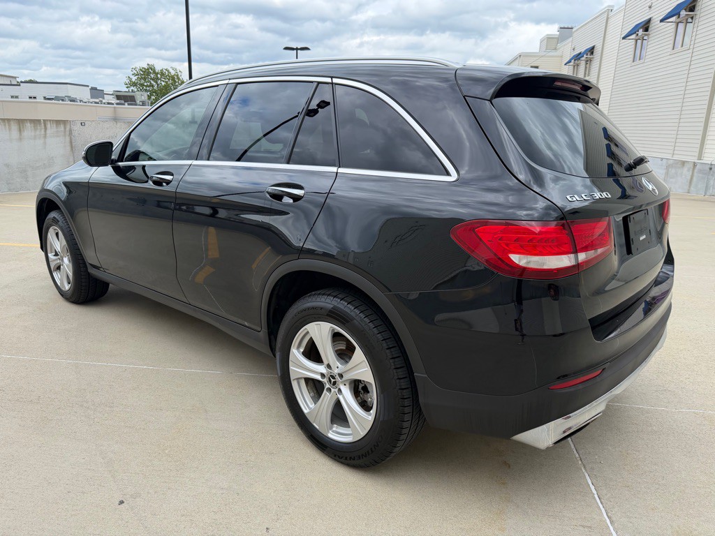 2017 Mercedes-Benz GLC-Class Image 5