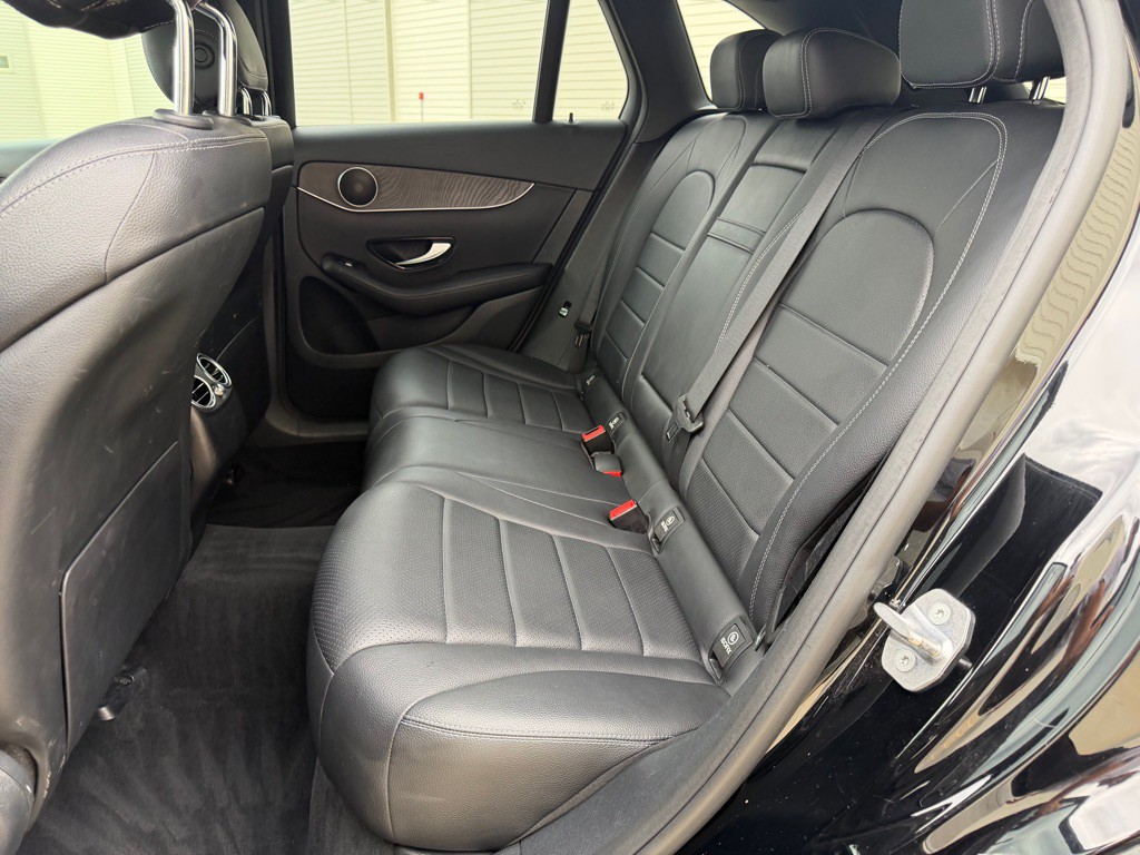 2017 Mercedes-Benz GLC-Class Image 22