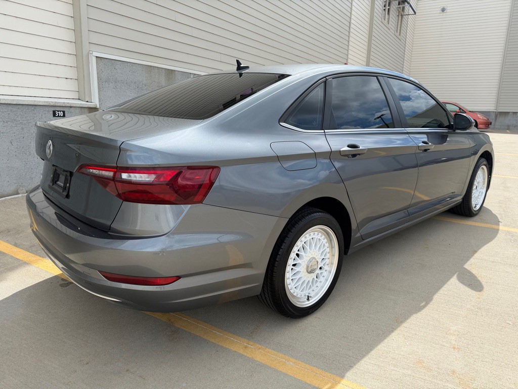 2021 Volkswagen Jetta Image 3