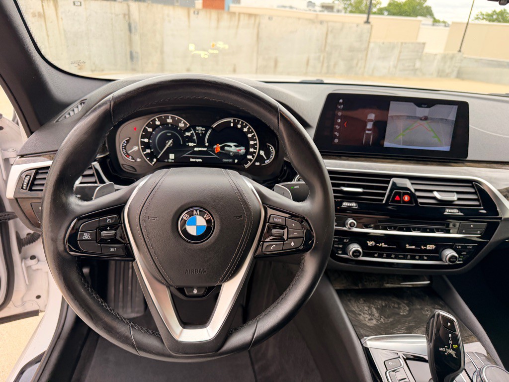 2018 BMW 5 Series Image 11