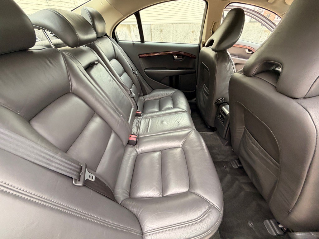 2008 Volvo S80 Image 16