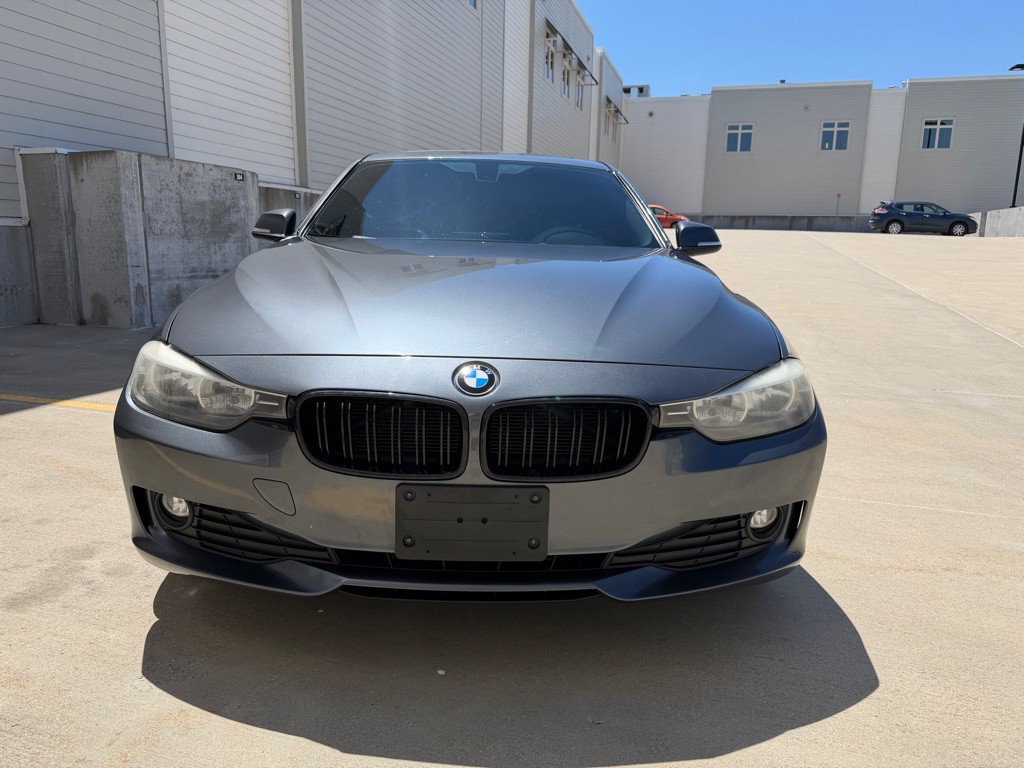 2015 BMW 3 Series Image 2