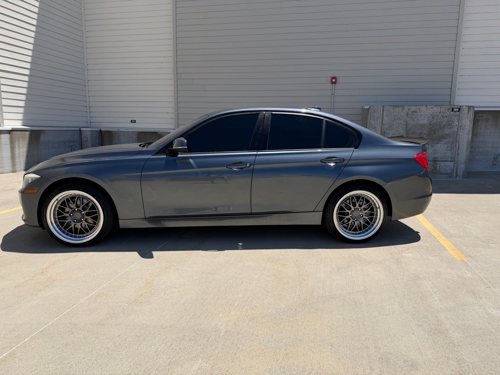 2015 BMW 3 Series Image 4
