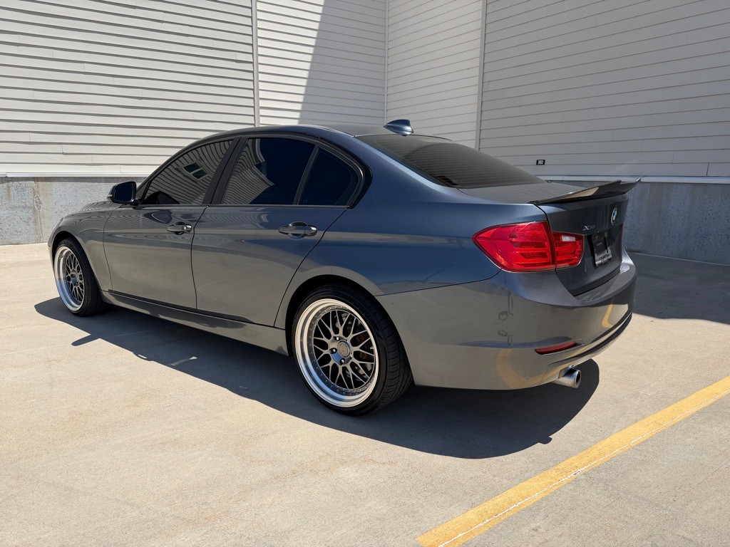 2015 BMW 3 Series Image 5
