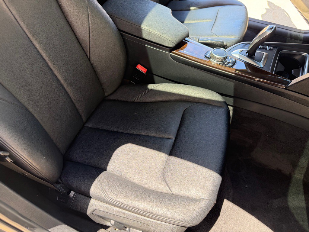 2015 BMW 3 Series Image 31