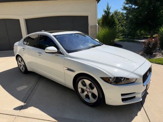 Image for 2017 Jaguar XE 25T PREMIUM ID: 7476801