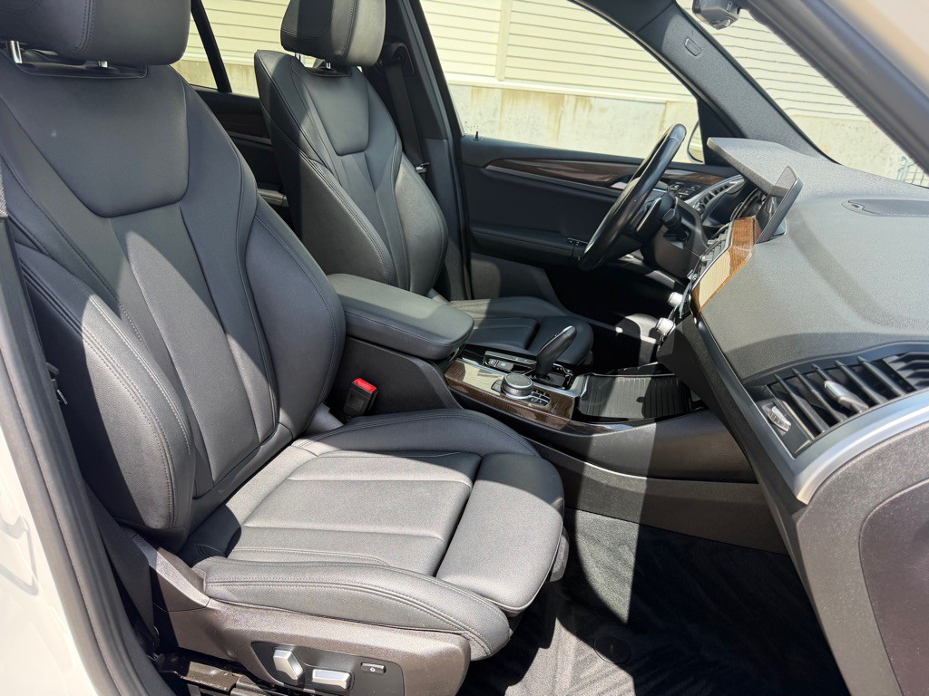 2019 BMW X3 Image 27