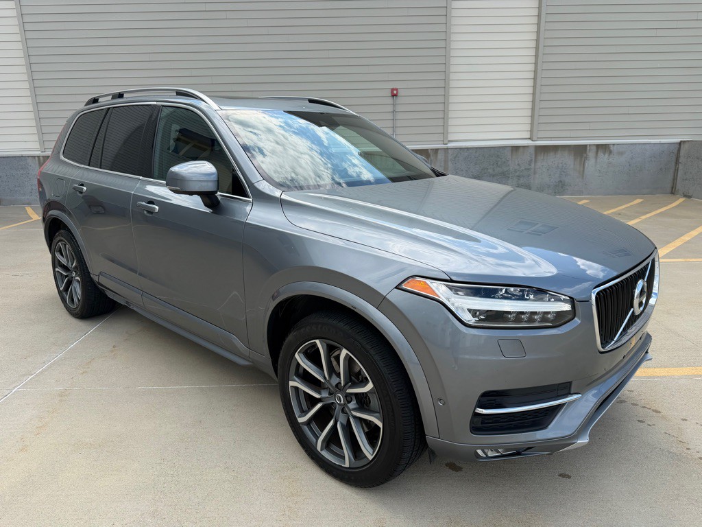 2017 Volvo XC90 Image 1