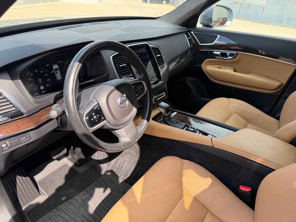 2017 Volvo XC90 Image 11