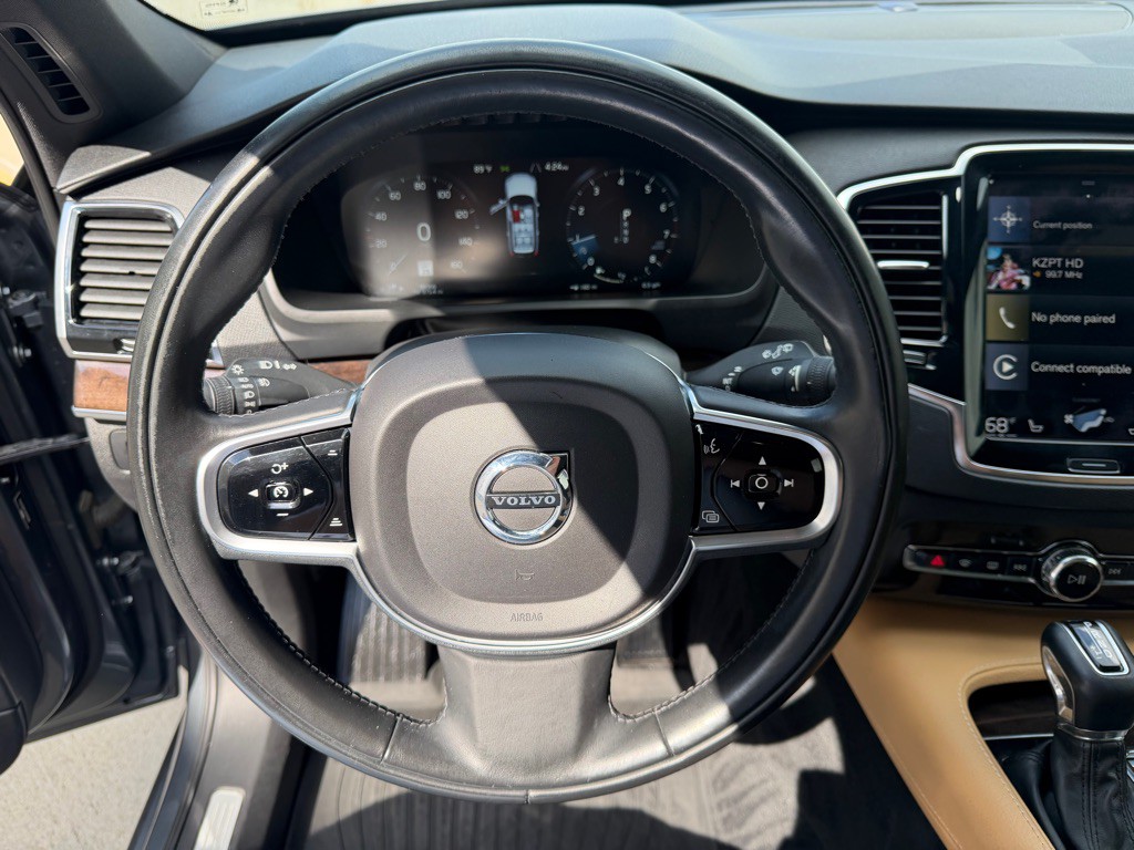 2017 Volvo XC90 Image 14