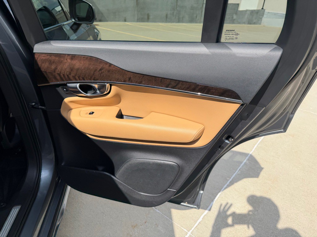 2017 Volvo XC90 Image 23