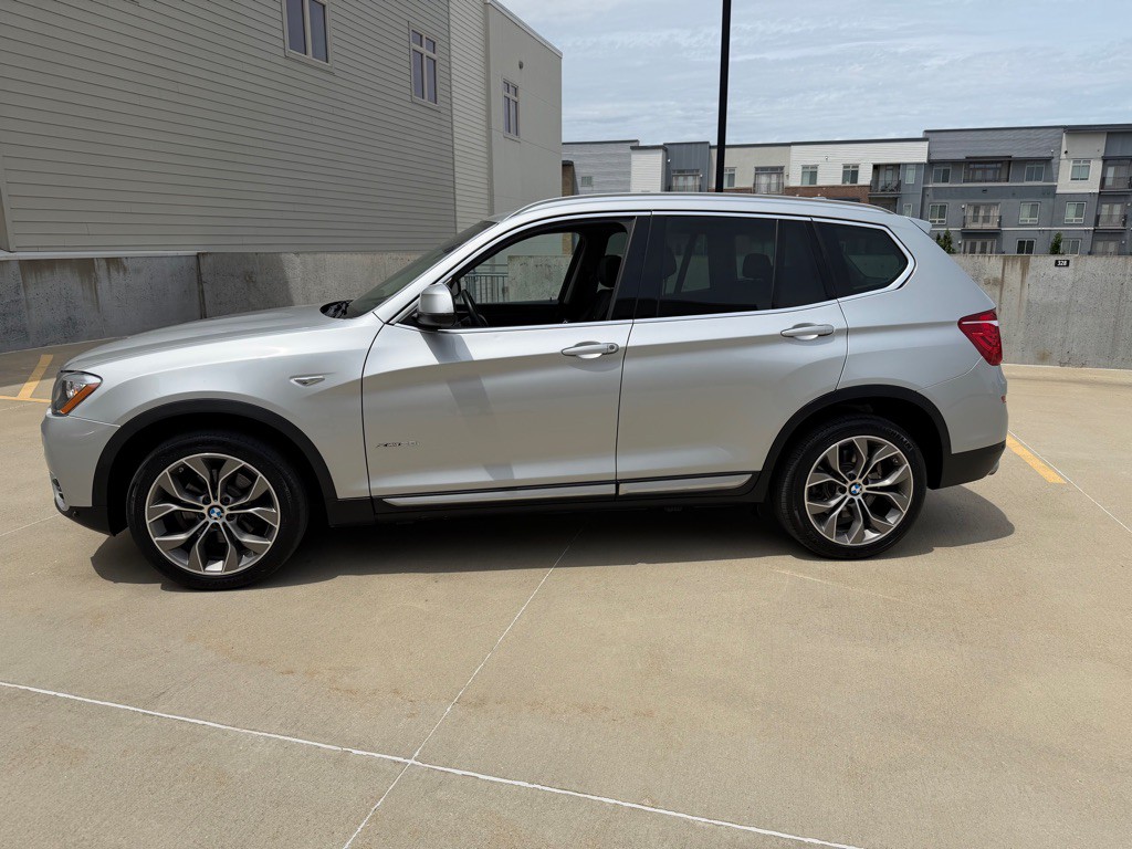 2017 BMW X3 Image 4