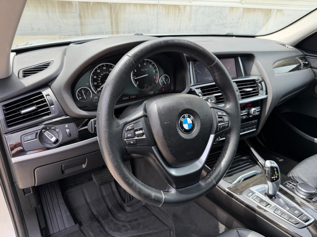 2017 BMW X3 Image 11