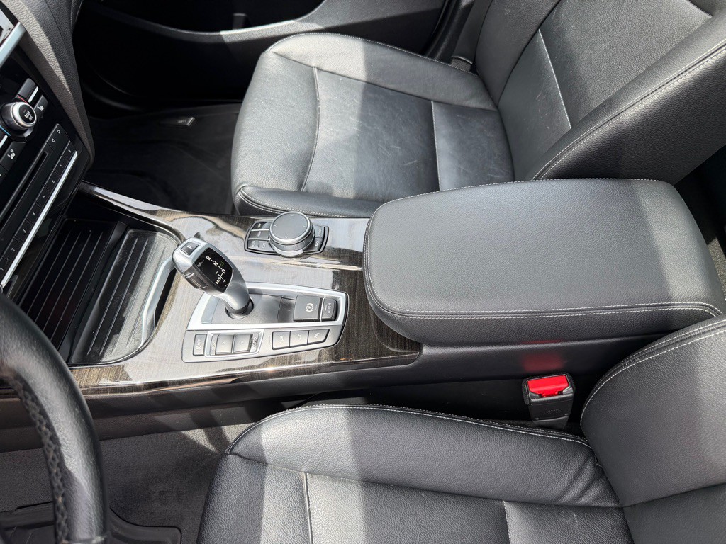 2017 BMW X3 Image 13