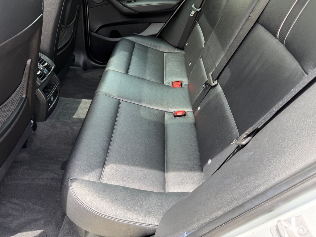 2017 BMW X3 Image 17