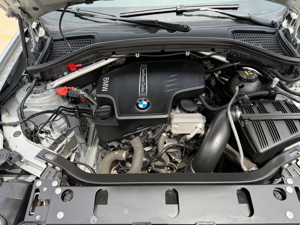 2017 BMW X3 Image 28